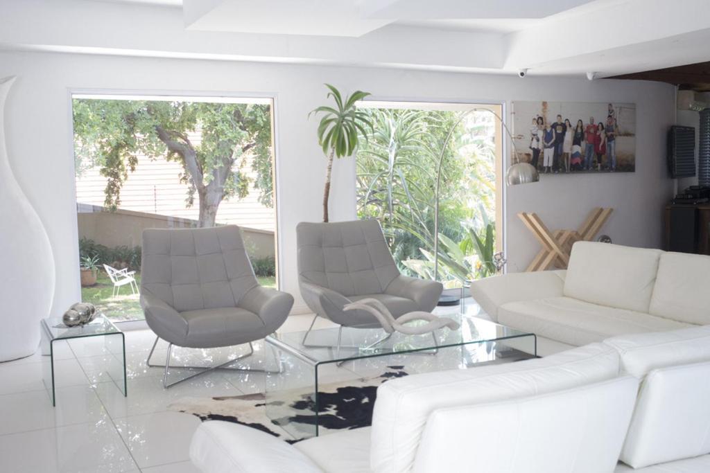Luxury Upmarket Guesthouse 20 On 4Th Ράστενμπεργκ Εξωτερικό φωτογραφία