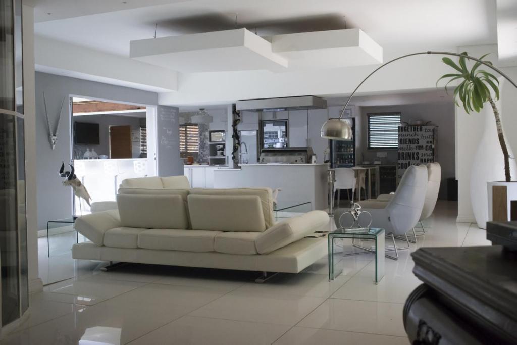 Luxury Upmarket Guesthouse 20 On 4Th Ράστενμπεργκ Εξωτερικό φωτογραφία
