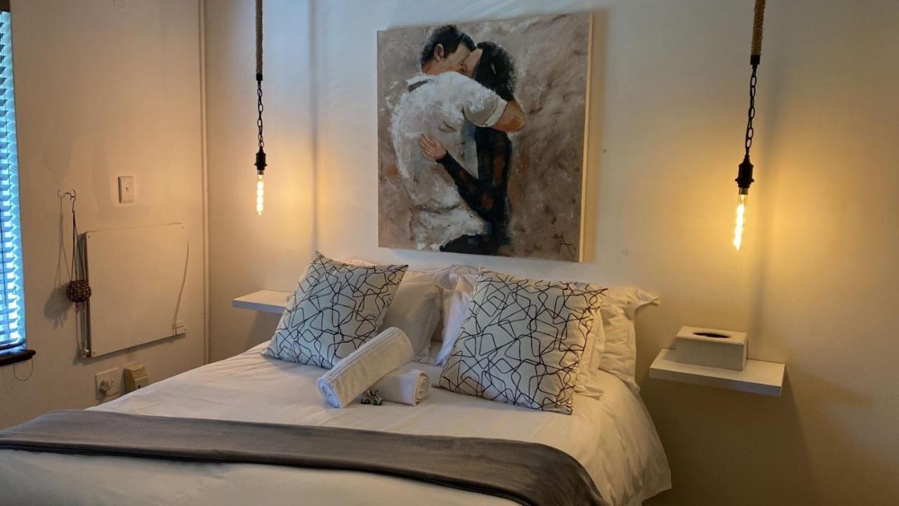 Luxury Upmarket Guesthouse 20 On 4Th Ράστενμπεργκ Εξωτερικό φωτογραφία