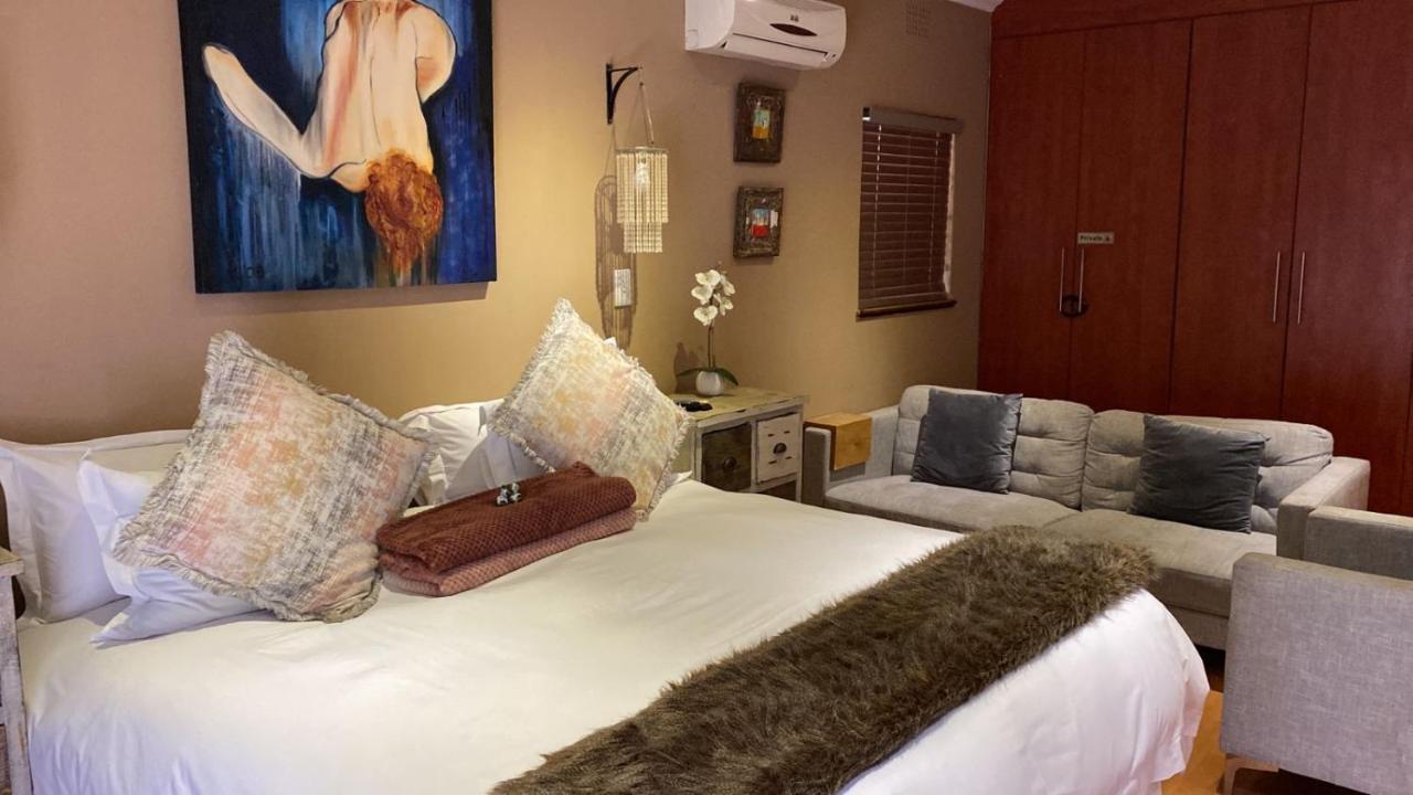 Luxury Upmarket Guesthouse 20 On 4Th Ράστενμπεργκ Εξωτερικό φωτογραφία