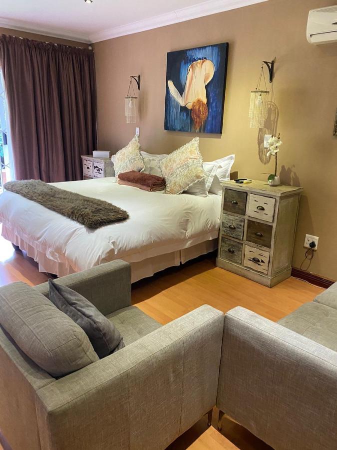 Luxury Upmarket Guesthouse 20 On 4Th Ράστενμπεργκ Εξωτερικό φωτογραφία